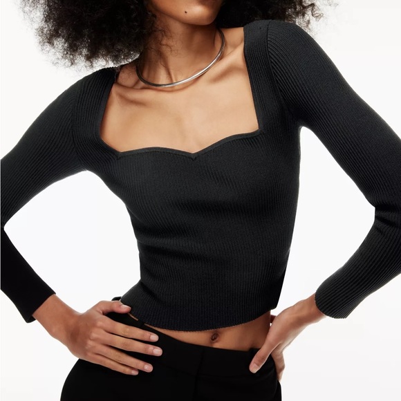 Aritzia Tops - Aritzia Black Sculpt Knit Sweetheart Long sleeve in Size Small
